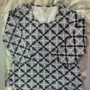 Black and White Patterned Women's Top